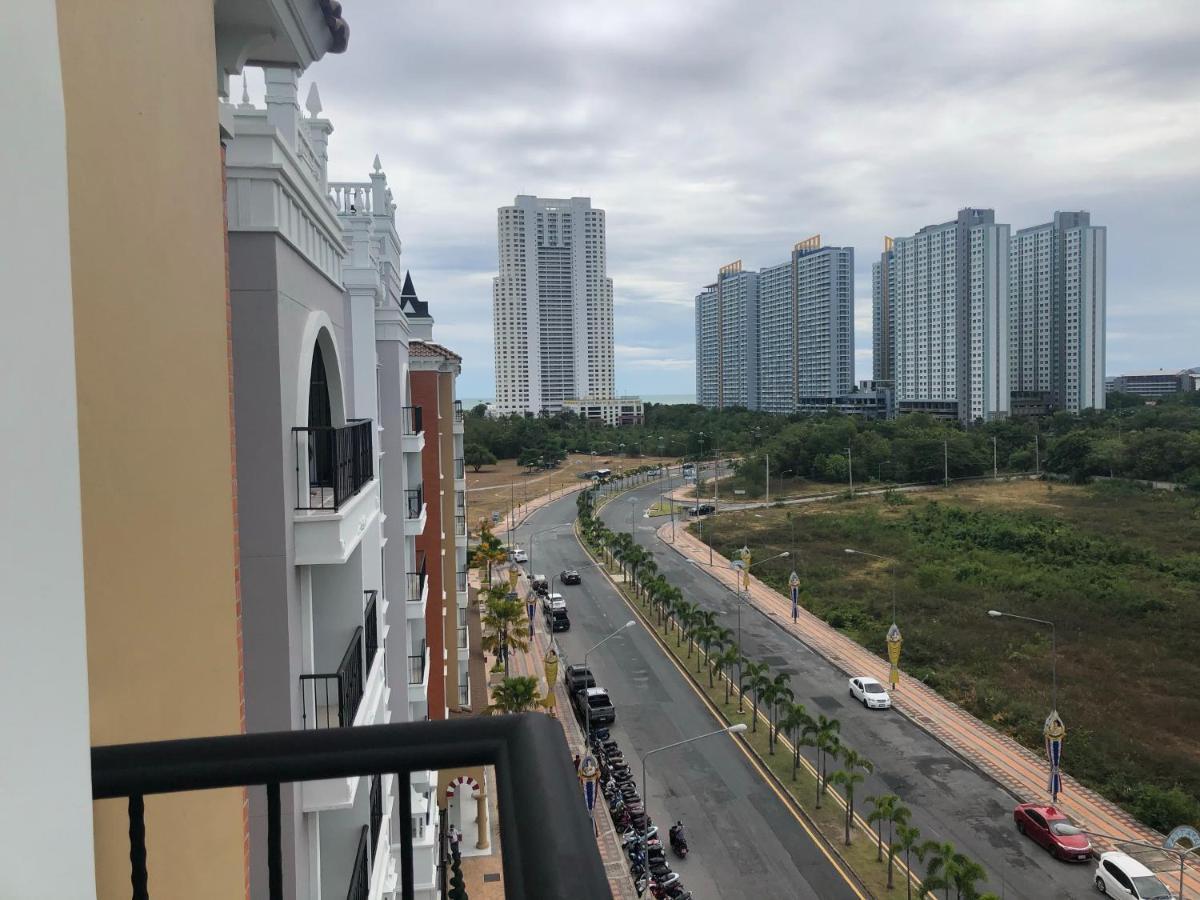Espana Condo Resort Pattaya Evt Jomtien Beach Exteriör bild
